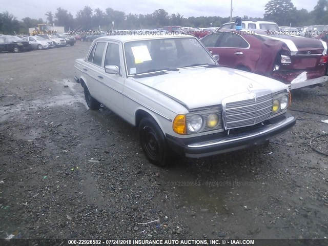 WDBAB23AXCB291869 - 1982 MERCEDES-BENZ 240 D WHITE photo 1