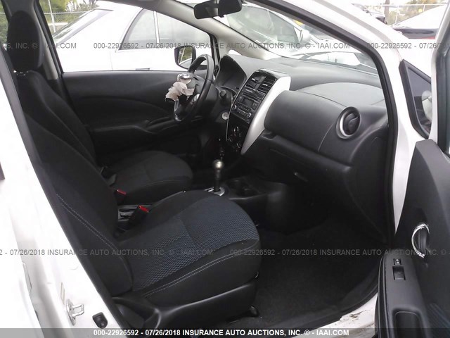 3N1CE2CP0FL395346 - 2015 NISSAN VERSA NOTE S/S PLUS/SV/SL/SR WHITE photo 5
