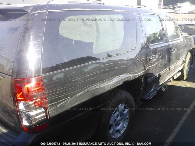 1GNSKJE78ER241216 - 2014 CHEVROLET SUBURBAN K1500 LT BLACK photo 4