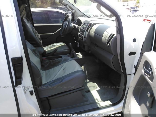 1N6BD0CT4GN780498 - 2016 NISSAN FRONTIER S/SV WHITE photo 5