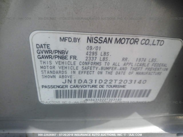 JN1DA31D22T203140 - 2002 NISSAN MAXIMA GLE/GXE/SE SILVER photo 9