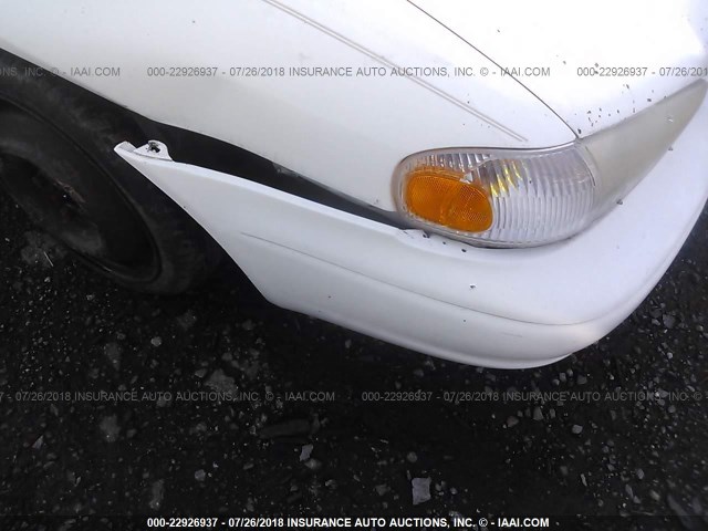 1Y1SK52812Z411596 - 2002 CHEVROLET GEO PRIZM LSI 白色 照片 6