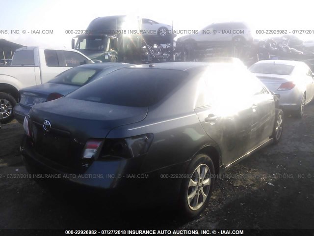 4T1BF3EKXBU609235 - 2011 TOYOTA CAMRY SE/LE/XLE GRAY photo 4