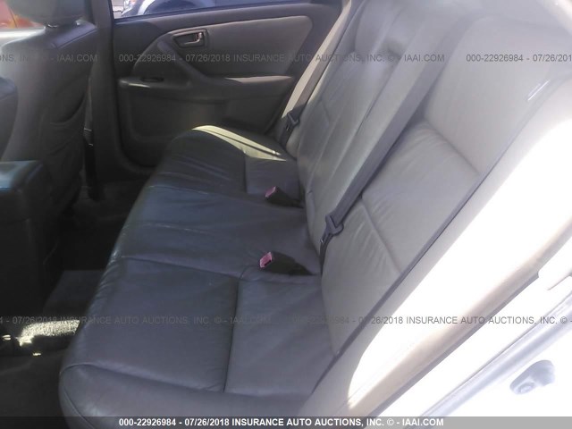 JT2BG22K3W0156906 - 1998 TOYOTA CAMRY CE/LE/XLE თეთრი ფოტო 8