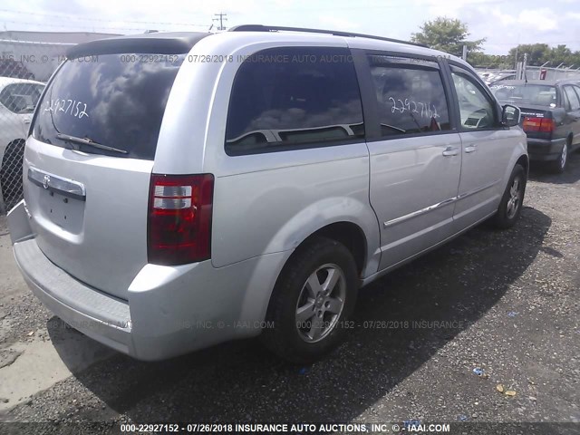 2D8HN54PX8R152556 - 2008 DODGE GRAND CARAVAN SXT SILVER photo 4