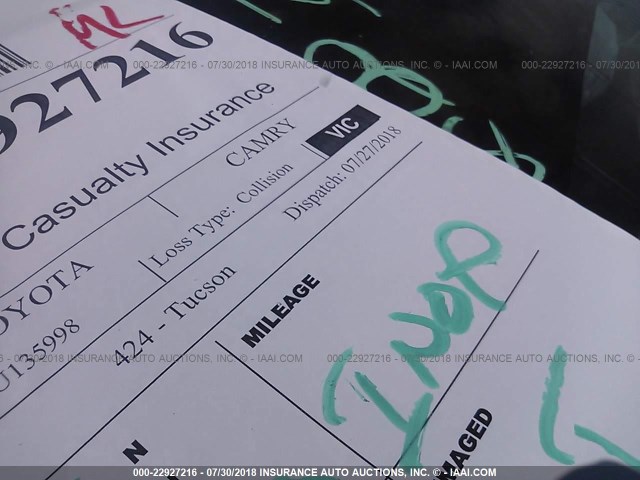 4T1BF1FK0GU135998 - 2016 TOYOTA CAMRY LE/XLE/SE/XSE WHITE photo 7