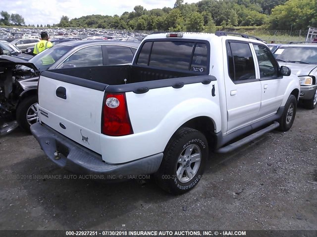 1FMZU67K95UB81908 - 2005 FORD EXPLORER SPORT TR  WHITE photo 4