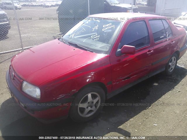 3VWPB81H1XM207156 - 1999 VOLKSWAGEN JETTA WOLFSBURG RED photo 2