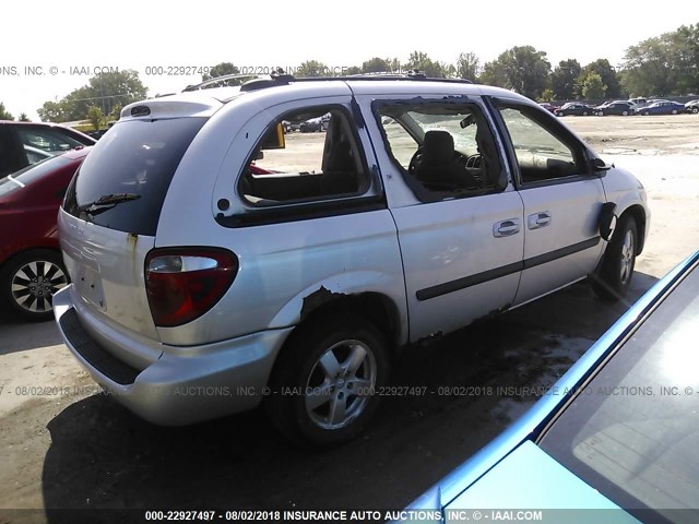 1D4GP45R05B221492 - 2005 DODGE CARAVAN SXT SILVER photo 4