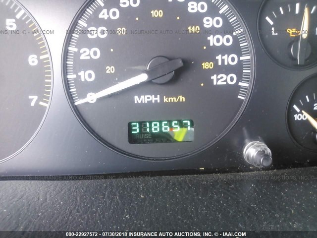 1J4GW48J04C195811 - 2004 JEEP GRAND CHEROKEE LAREDO/COLUMBIA/FREEDOM 灰色 照片 7