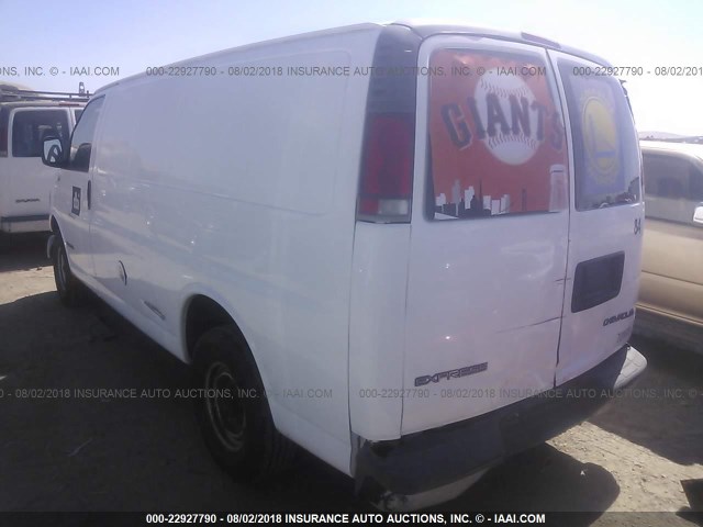 1GCHG35G711215134 - 2001 CHEVROLET EXPRESS G3500  WHITE photo 3