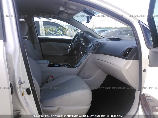 4T3ZA3BB0AU028740 - 2010 TOYOTA VENZA WHITE photo 5