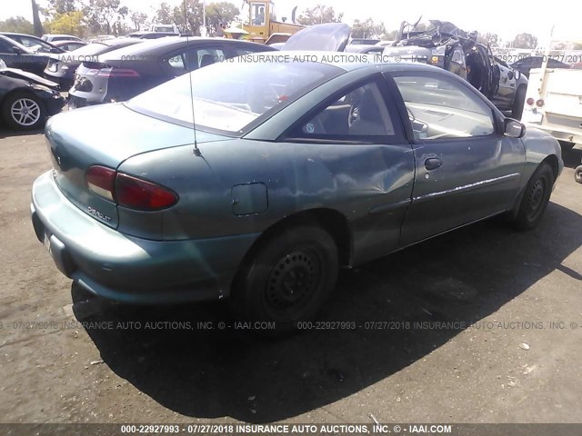 1G1JC124XVM139160 - 1997 CHEVROLET CAVALIER RS GREEN photo 4