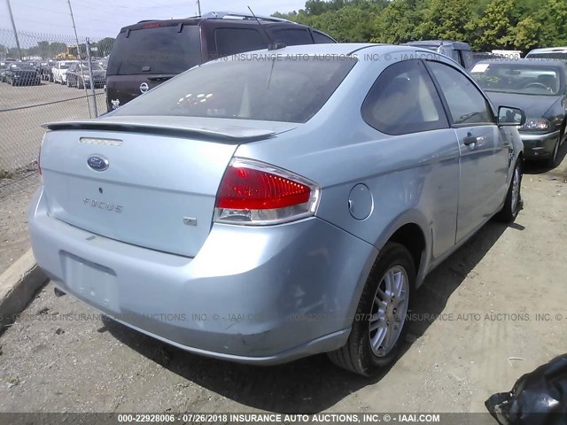 1FAHP33N28W287850 - 2008 FORD FOCUS SE/SEL/SES Light Blue photo 4