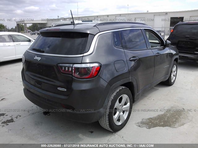 3C4NJCBB6JT263147 - 2018 JEEP COMPASS LATITUDE 灰色 照片 4