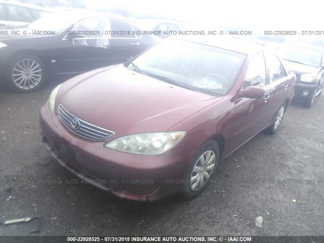 4T1BE32KX5U429300 - 2005 TOYOTA CAMRY LE/XLE/SE Qırmızı foto 2
