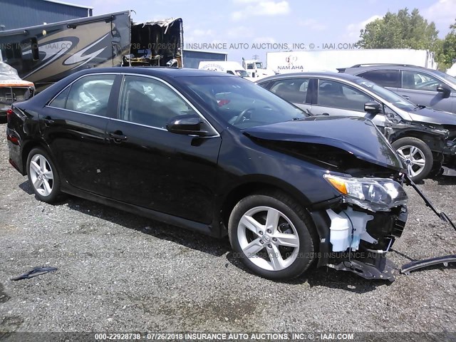 4T1BF1FK7DU696405 - 2013 TOYOTA CAMRY L/SE/LE/XLE შავი ფოტო 1