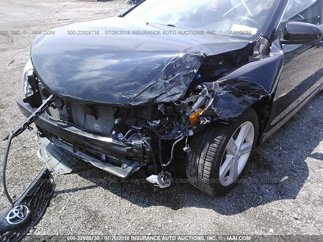 4T1BF1FK7DU696405 - 2013 TOYOTA CAMRY L/SE/LE/XLE შავი ფოტო 6