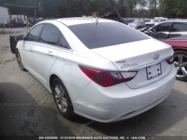 5NPEB4AC4BH099203 - 2011 HYUNDAI SONATA GLS WHITE photo 3