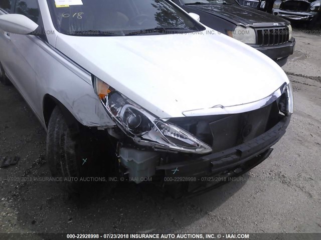 5NPEB4AC4BH099203 - 2011 HYUNDAI SONATA GLS WHITE photo 6