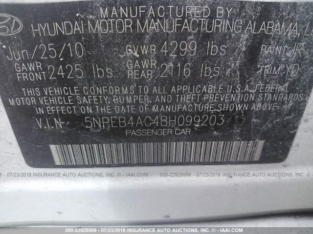 5NPEB4AC4BH099203 - 2011 HYUNDAI SONATA GLS WHITE photo 9