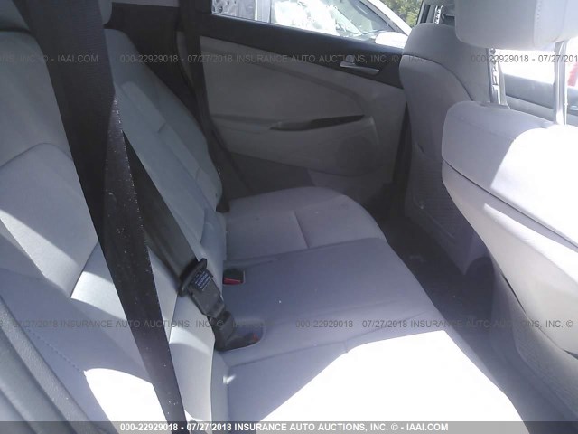 KM8J33A47JU724966 - 2018 HYUNDAI TUCSON WHITE photo 8