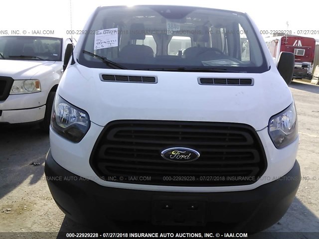 1FTYE1ZM4JKA16157 - 2018 FORD TRANSIT T-150 WHITE photo 6