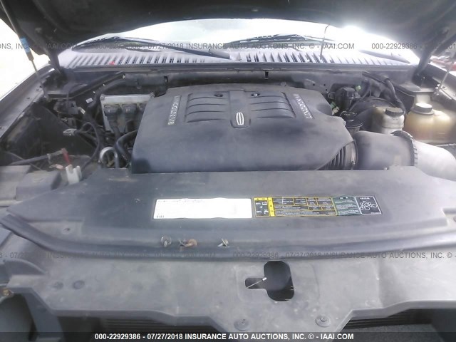 5LMFU28RX3LJ41232 - 2003 LINCOLN NAVIGATOR BLACK photo 10