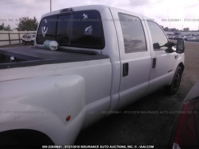 1FTWW32F1YEB25468 - 2000 FORD F350 SUPER DUTY WHITE photo 4