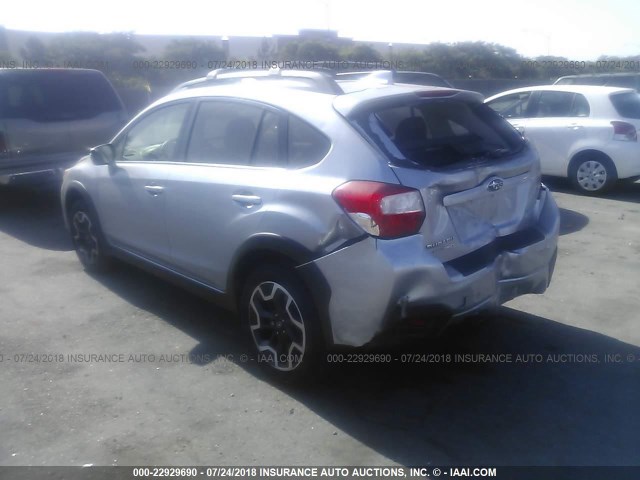 JF2GPANC3H8259163 - 2017 SUBARU CROSSTREK LIMITED SILVER photo 3