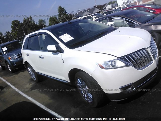 2LMDJ8JK0DBL19738 - 2013 LINCOLN MKX WHITE photo 1