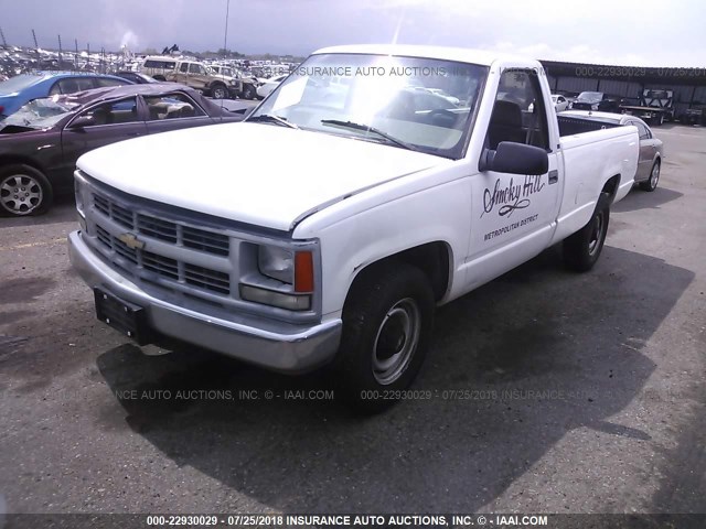 1GCGC24R7VZ168294 - 1997 CHEVROLET GMT-400 C2500 WHITE photo 2