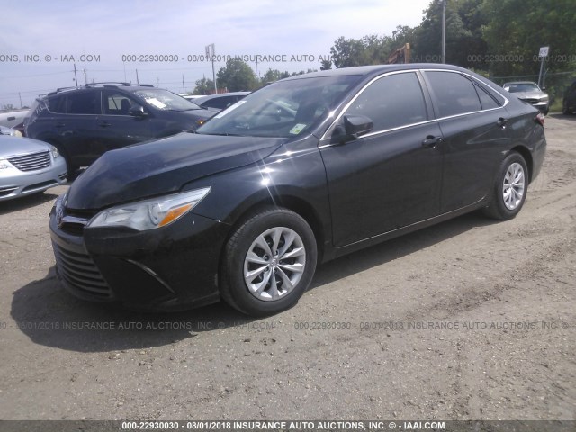 4T4BF1FK2GR530741 - 2016 TOYOTA CAMRY LE/XLE/SE/XSE BLACK photo 2