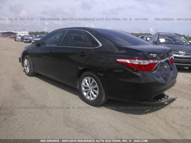 4T4BF1FK2GR530741 - 2016 TOYOTA CAMRY LE/XLE/SE/XSE BLACK photo 3