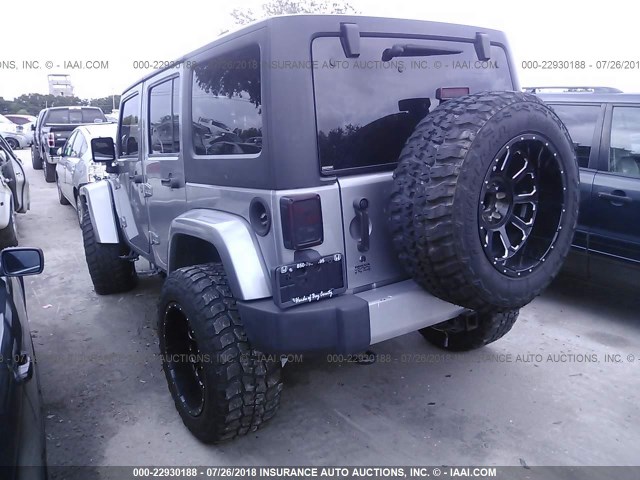 1C4BJWEG0EL234272 - 2014 JEEP WRANGLER UNLIMITE SAHARA SILVER photo 3