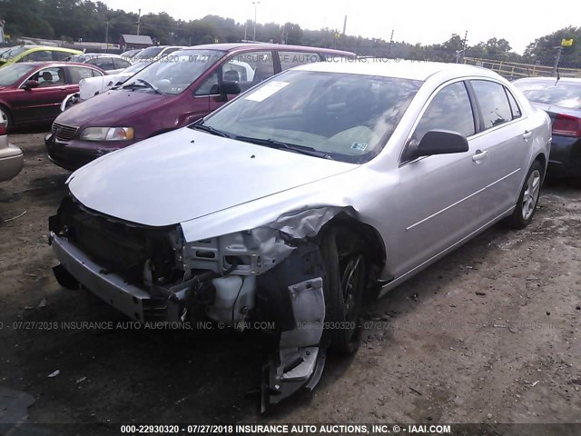 1G1ZB5E18BF121982 - 2011 CHEVROLET MALIBU LS ვერცხლისფერი ფოტო 2