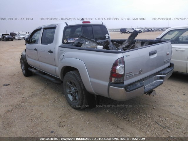 5TFJU4GN6CX028723 - 2012 TOYOTA TACOMA DOUBLE CAB PRERUNNER SILVER photo 3