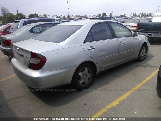 4T1BF32K33U039018 - 2003 TOYOTA CAMRY LE/XLE/SE Күміс фото 4