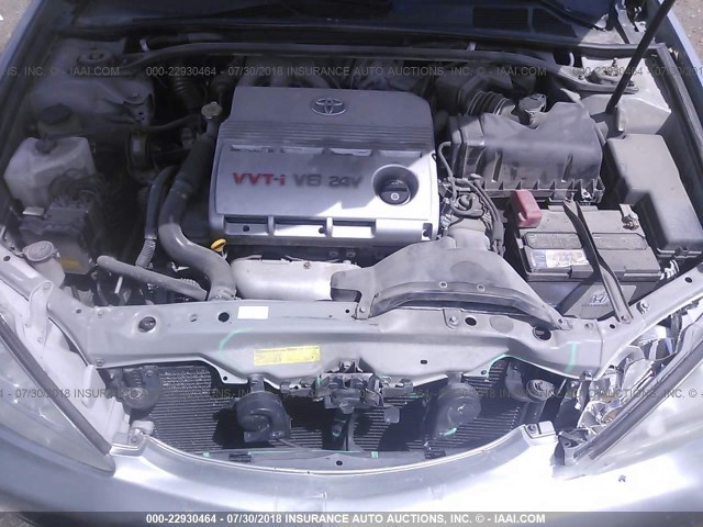4T1BF30K05U610048 - 2005 TOYOTA CAMRY LE/XLE/SE Күміс фото 10