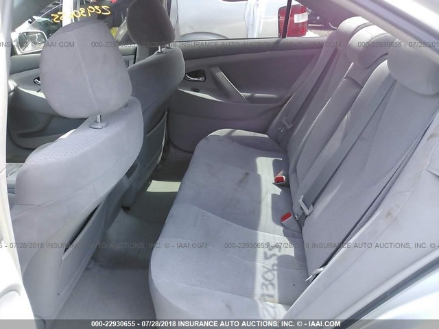 4T1BK3EK8AU103980 - 2010 TOYOTA CAMRY SE/LE/XLE SILVER photo 8
