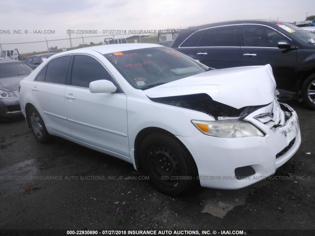 4T4BF3EK7AR070285 - 2010 TOYOTA CAMRY SE/LE/XLE თეთრი ფოტო 1