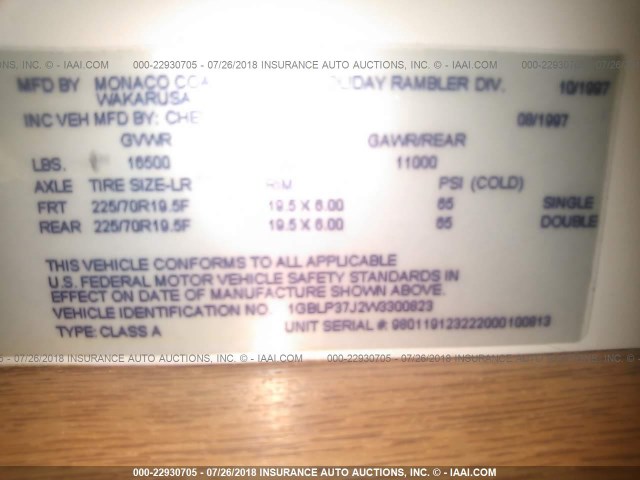 1GBLP37J2W3300823 - 1998 HOLIDAY RAMBLER VACATIONER  WHITE photo 9