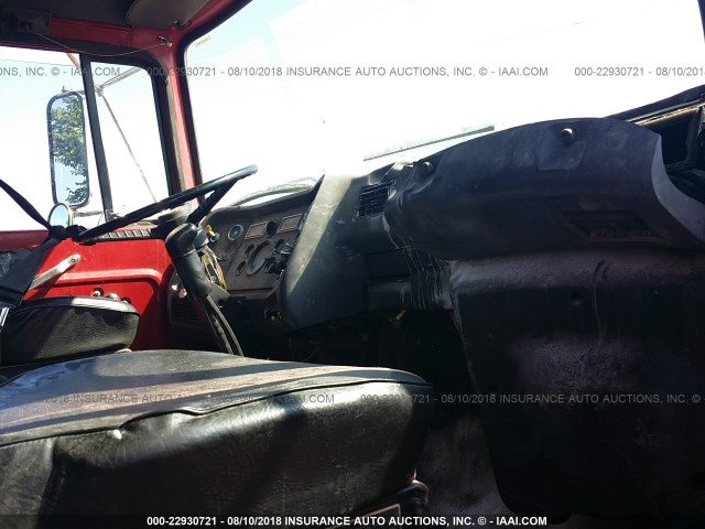 1FDZU82E6VVA11139 - 1997 FORD L-SERIES LT8000F RED photo 5