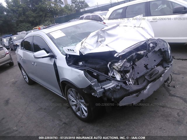 1G4GB5G30GF226418 - 2016 BUICK LACROSSE SILVER photo 1