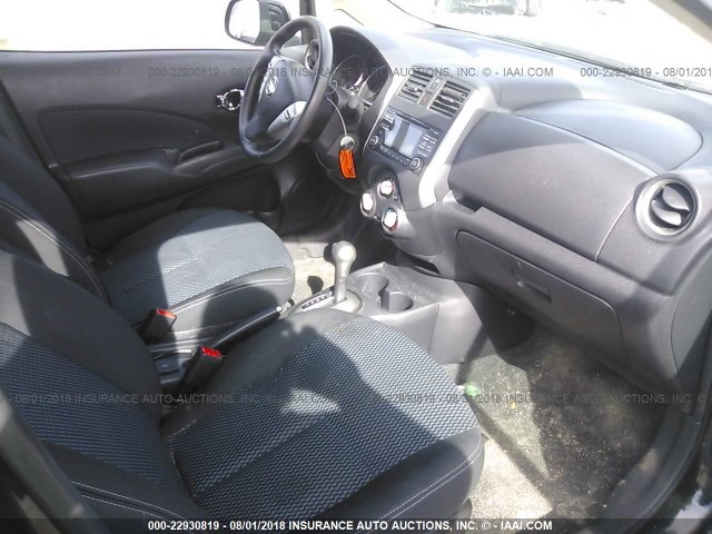 3N1CE2CP8EL421092 - 2014 NISSAN VERSA NOTE S/S PLUS/SV/SL BLACK photo 5