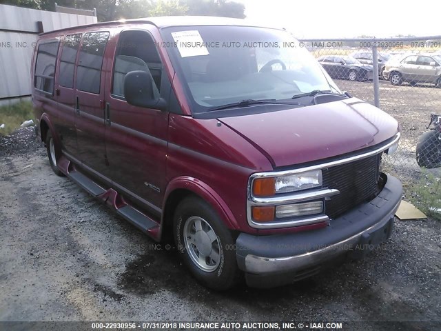 1GBFG15W8W1017161 - 1998 CHEVROLET EXPRESS G1500  RED photo 1