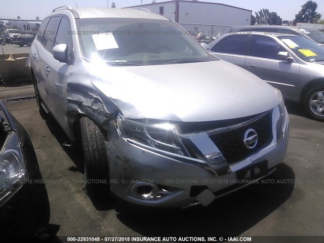 5N1AR2MMXDC637304 - 2013 NISSAN PATHFINDER S/SV/SL/PLATINUM SILVER photo 1