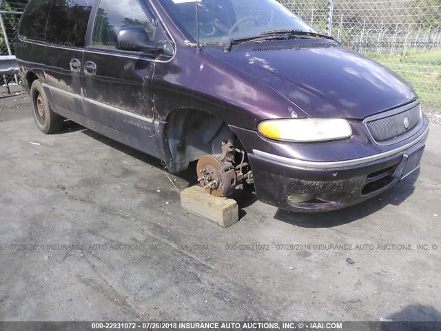 1C4GP64L4TB271332 - 1996 CHRYSLER TOWN & COUNTRY LXI MAROON photo 6