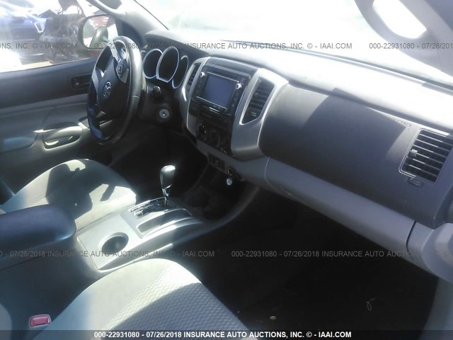 5TFTX4CN2FX052981 - 2015 TOYOTA TACOMA ACCESS CAB Weiß Foto 5