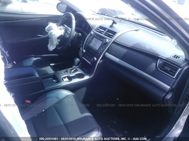 4T1BF1FK9GU602190 - 2016 TOYOTA CAMRY LE/XLE/SE/XSE GRAY photo 5
